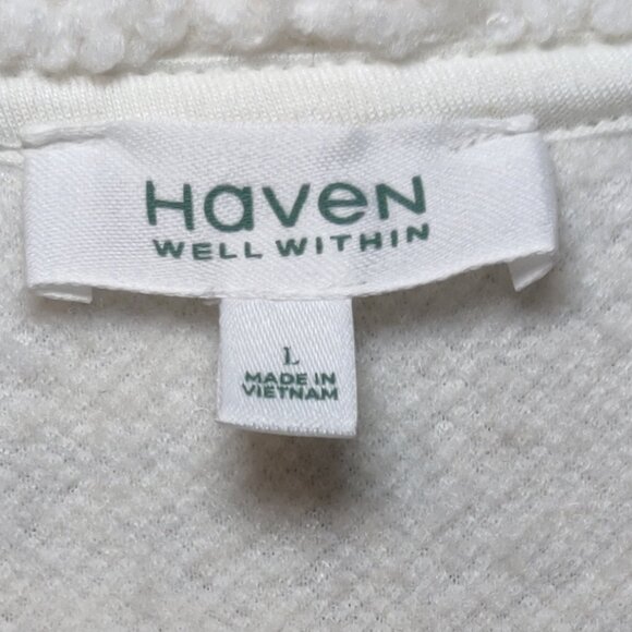 Cozy Ivory Women's Cardigan - Picture 5 of 5